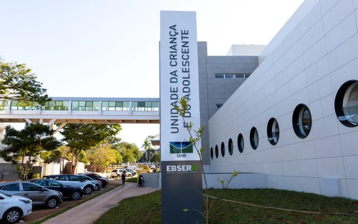 Unidade de Saúde Universitária, Centro Hospitalar Universitário, Hospital Escolar;